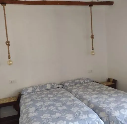 El Desván Del Campanero Con Jardín